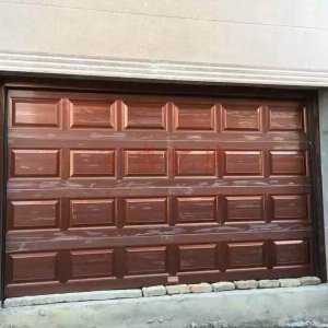 車庫(kù)門(mén)