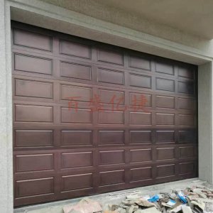 車庫(kù)門(mén)