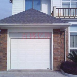 車庫(kù)門(mén)